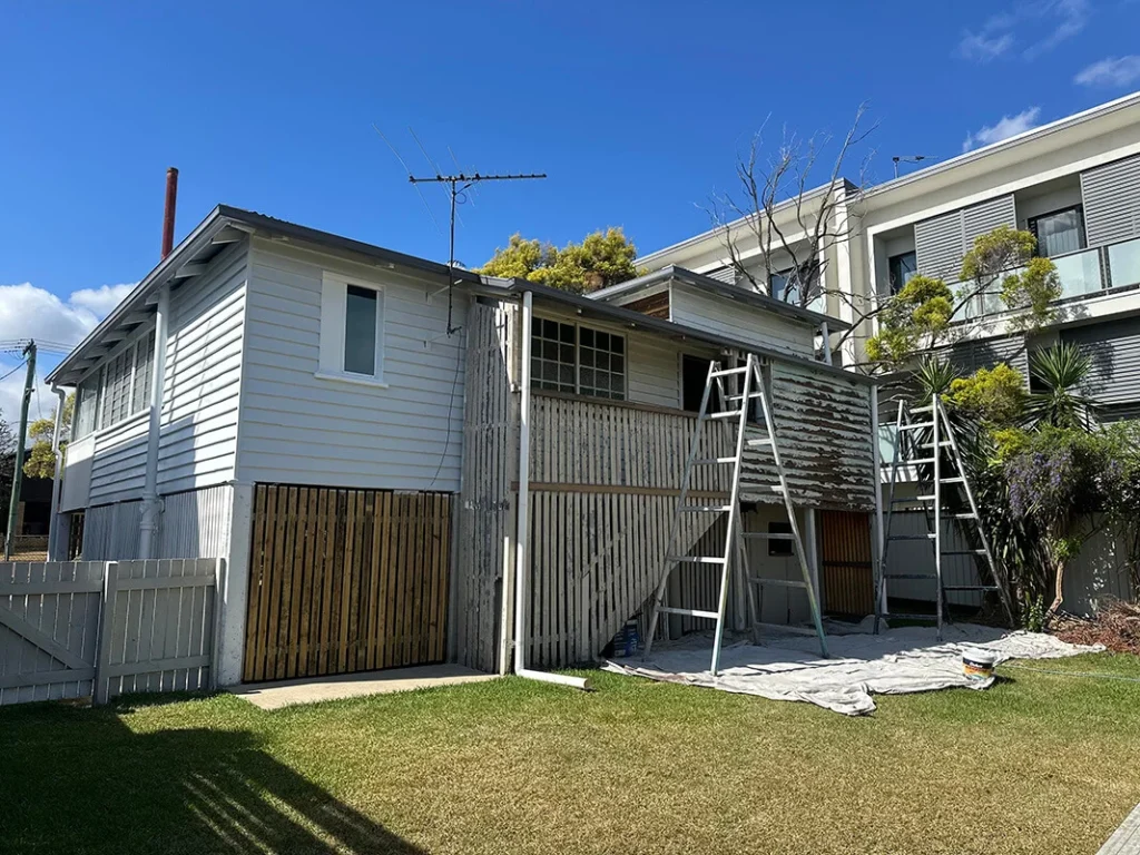 Old Queensland home exterior house painting